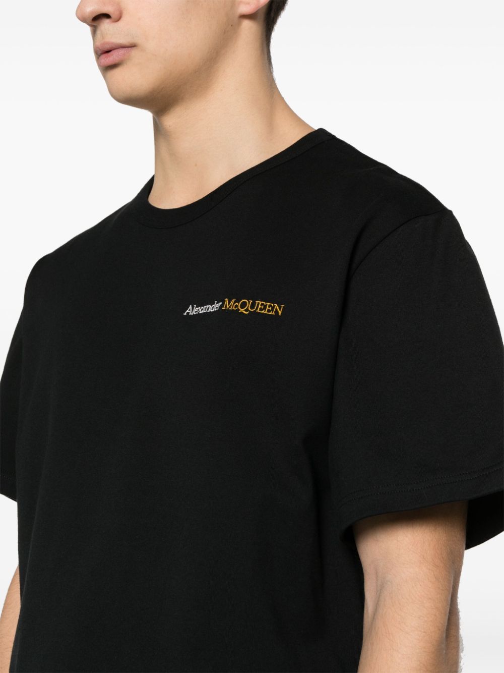T-shirt con Ricamo