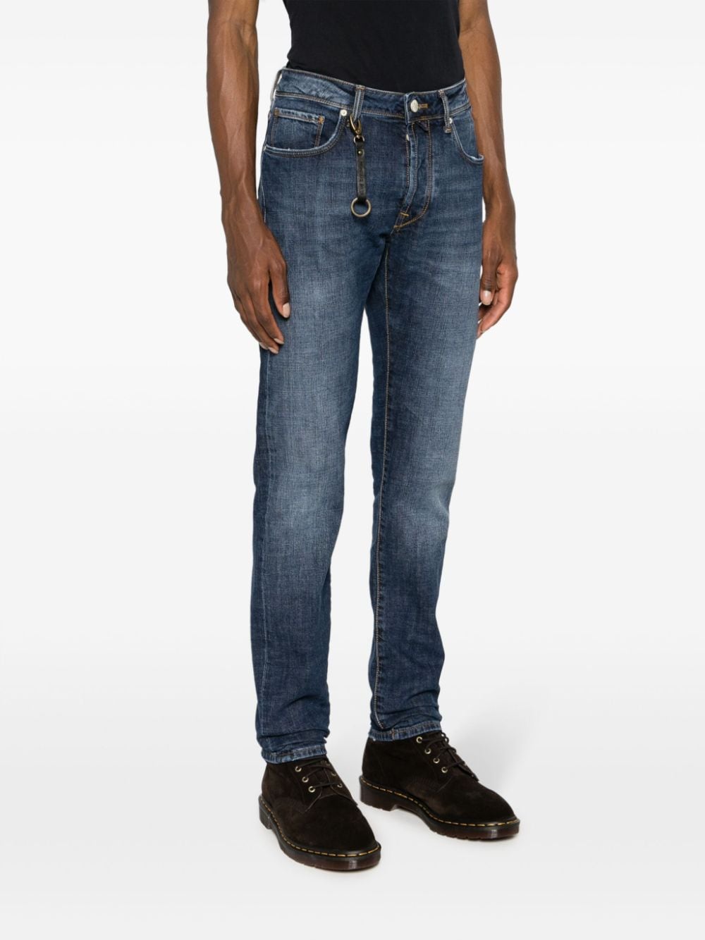 Straight mid-rise jeans