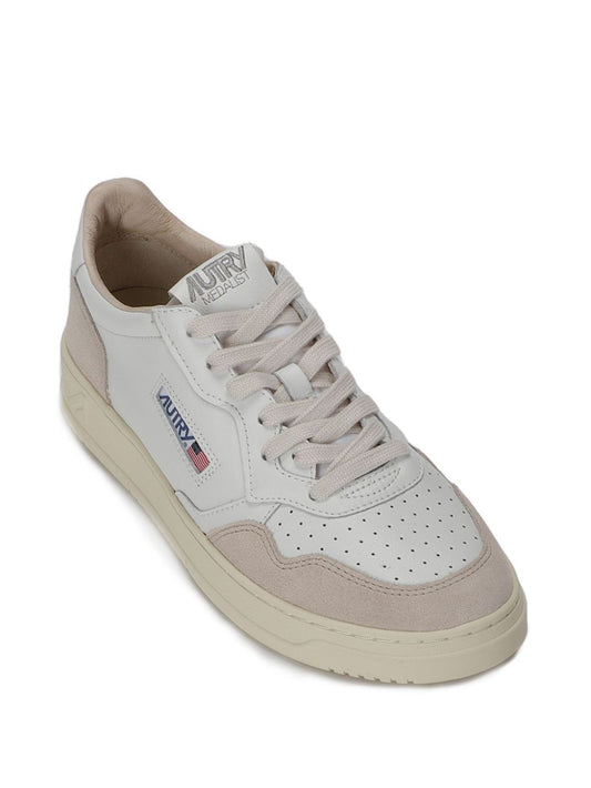 AUTRY AULMLS33SUEDE WHITE