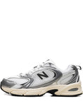 Load image into Gallery viewer, NEW BALANCE U530ESASILVER METALLIC
