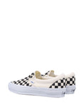 Load image into Gallery viewer, VANS VN000CSE2BO1BLACK/OFF WHITE
