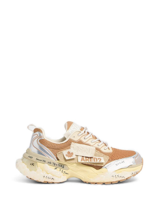 Sneakers Faster con applicazione 