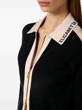 Load image into Gallery viewer, Cardigan con logo 
