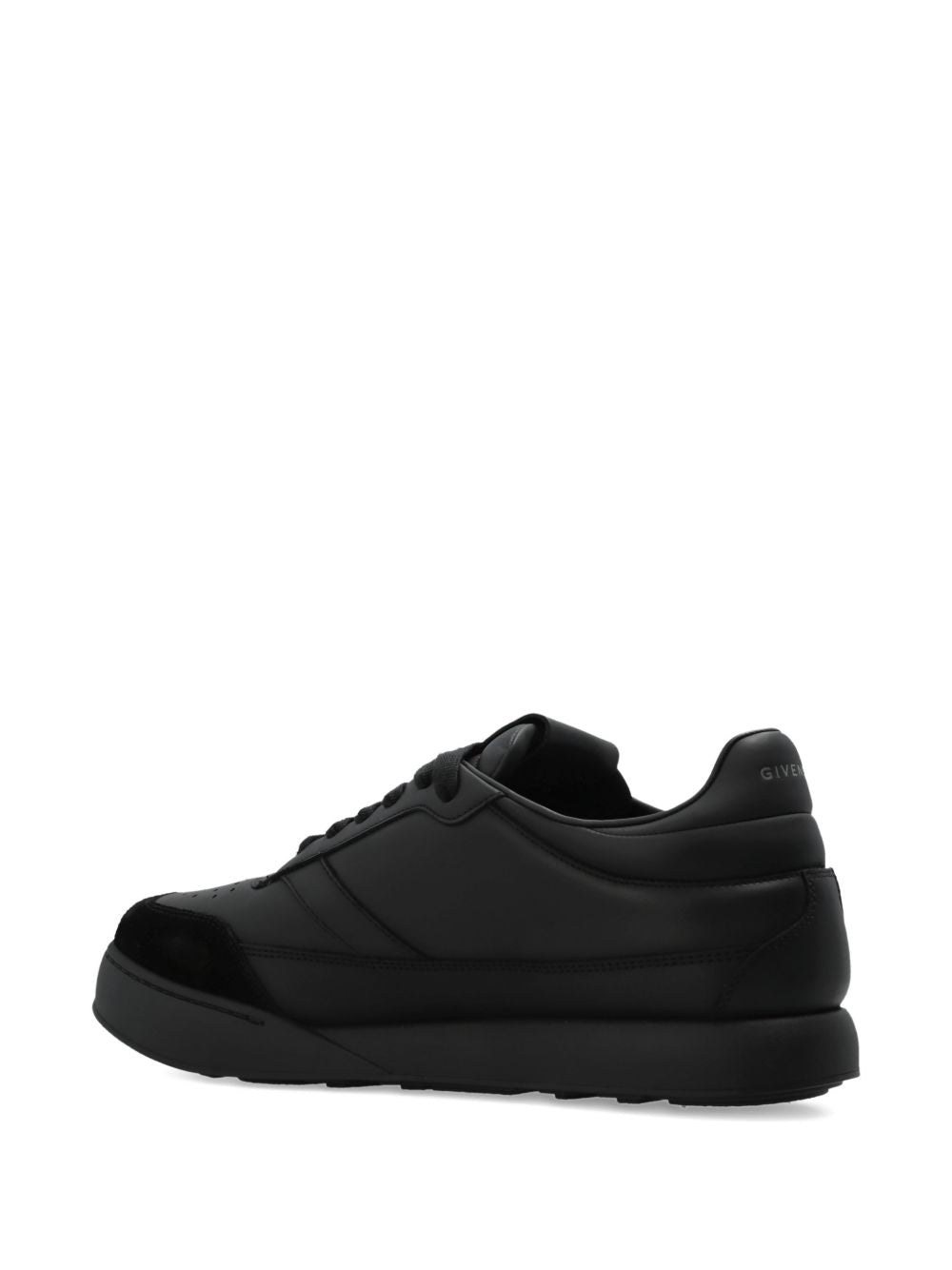 Sneakers Yard 