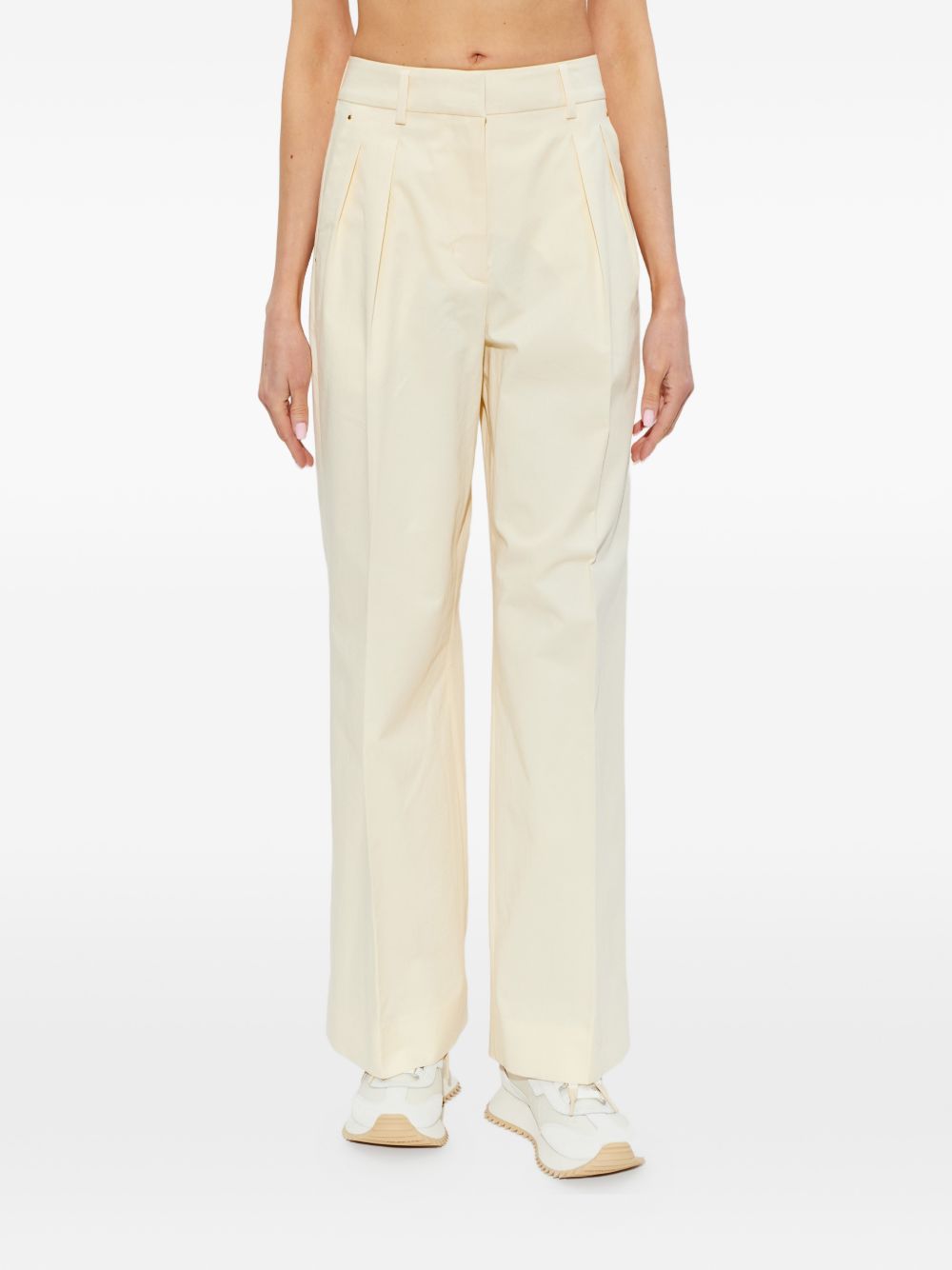 Pantaloni con applicazione logo 