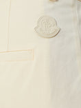 Carica l'immagine nel visualizzatore della galleria, Pantaloni con applicazione logo 
