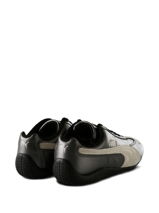 sneakers con finitura metallizzata 
