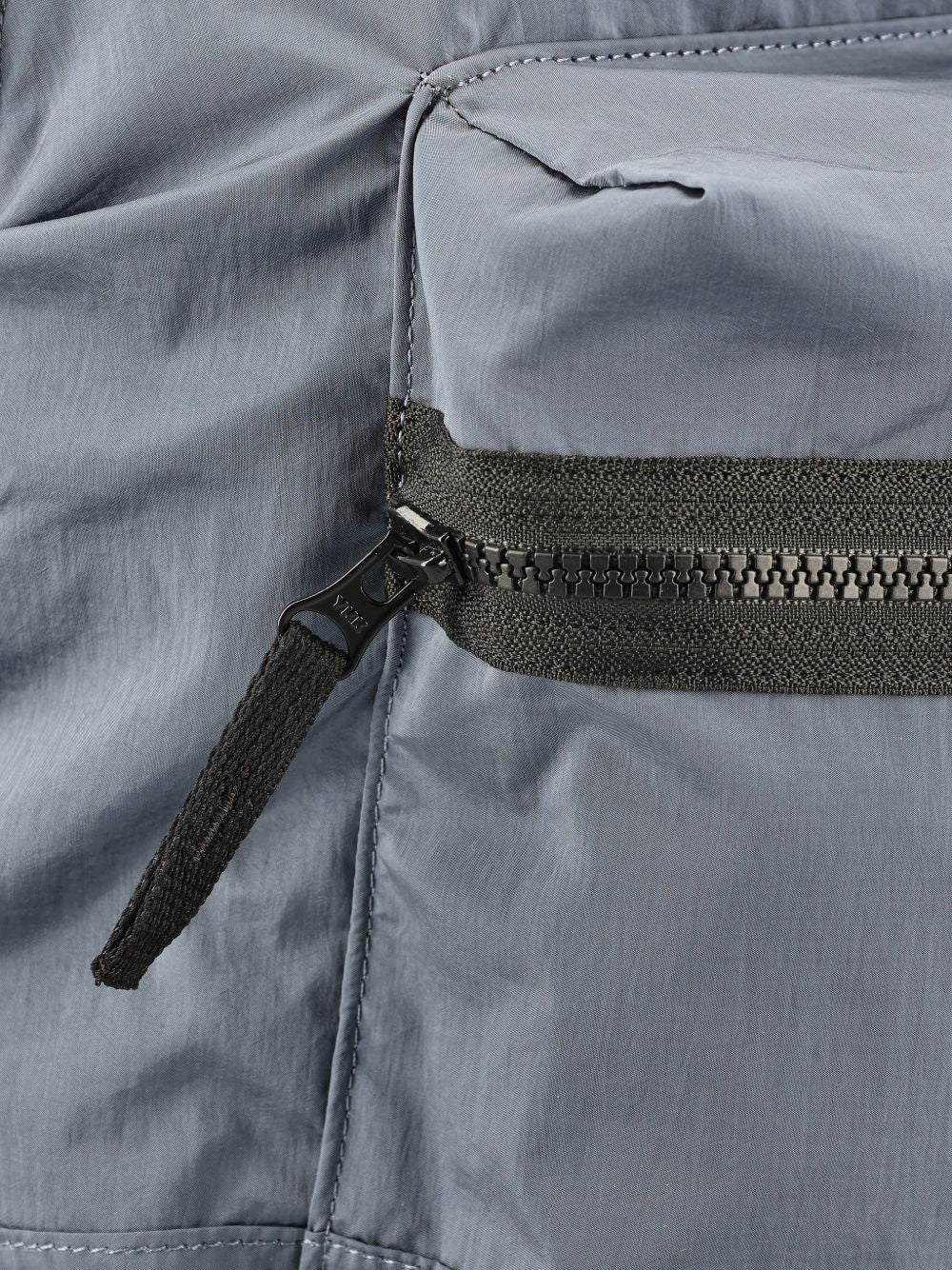 Zaino con zip 