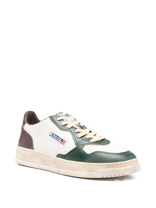 Sneakers con inserti in pelle 