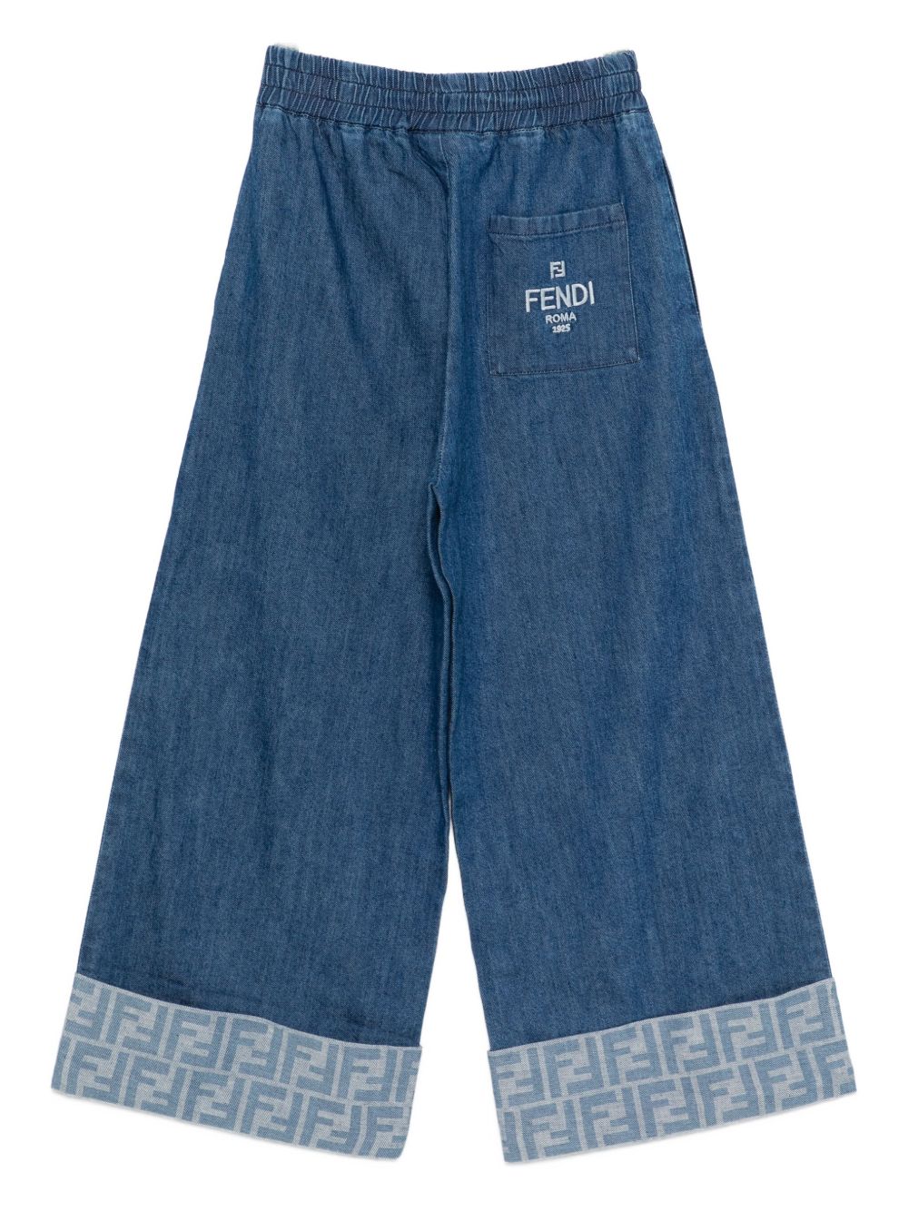 Jeans con ricamo 