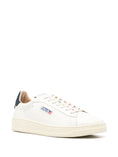 Carica l'immagine nel visualizzatore della galleria, Sneakers Autry Dallas Low Uomo Bianco Gesso 
