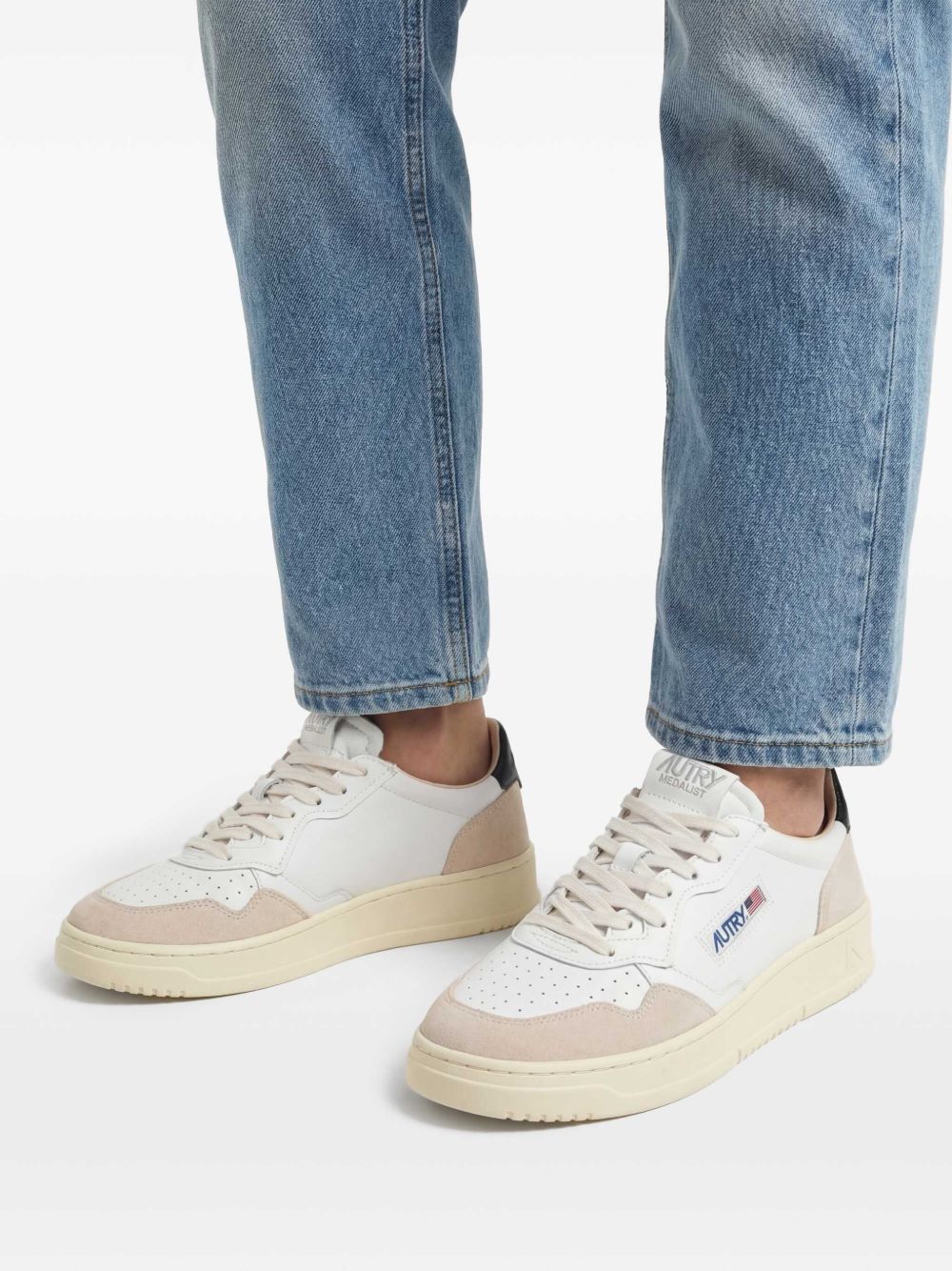 Sneakers Autry Medalist Low Uomo Bianco Nero Beige | AULMLS21 