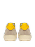 Load image into Gallery viewer, Sneakers basse Medalist in pelle bianca e camoscio lucido 
