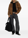 Carica l'immagine nel visualizzatore della galleria, I0322383TG02BROWN CARHARTT
