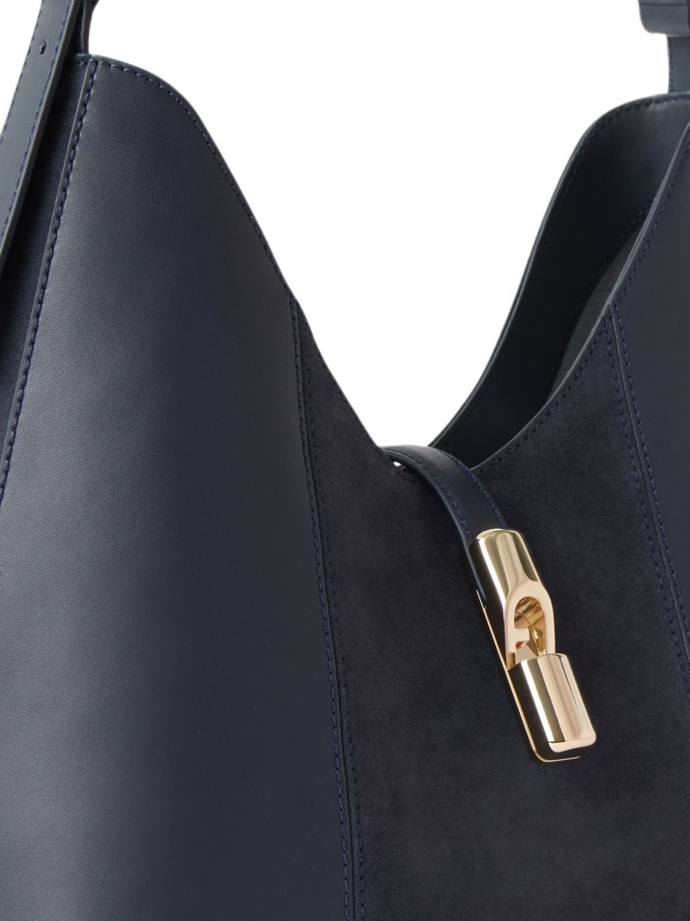 WB01499*BX31582677S FURLA