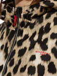 Load image into Gallery viewer, BW00W716VJ250BEIGE GIVENCHY
