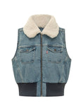 Carica l'immagine nel visualizzatore della galleria, 0089F0000RESCUED CITY VEST LEVI'S
