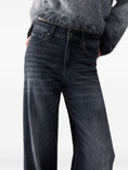 Carica l'immagine nel visualizzatore della galleria, UF6068DS0818L504DEN.BLACK LONG SUNSH LIU*JO Blue denim
