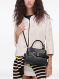 Load image into Gallery viewer, 2R5HSC012H01001BLACK MARC JACOBS
