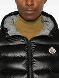 Carica l'immagine nel visualizzatore della galleria, L20911A00192595B1999 MONCLER
