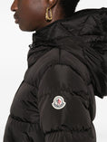 Carica l'immagine nel visualizzatore della galleria, L20931C00042539ZD999 MONCLER
