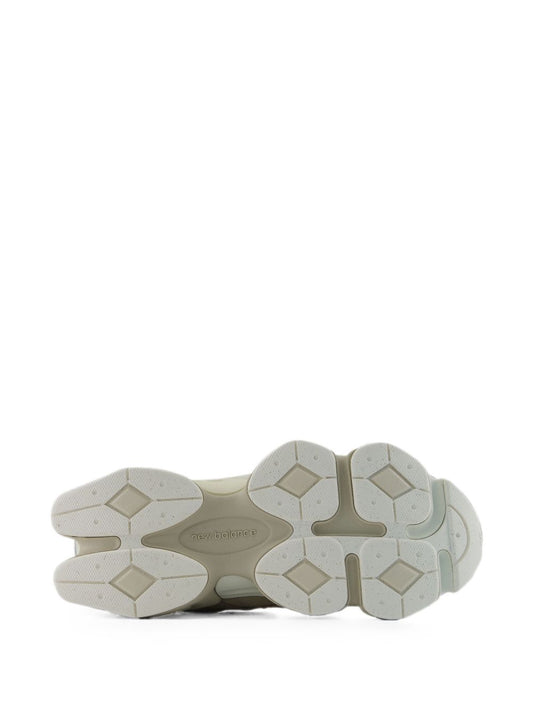 Sneakers con inserti in rete 9060 