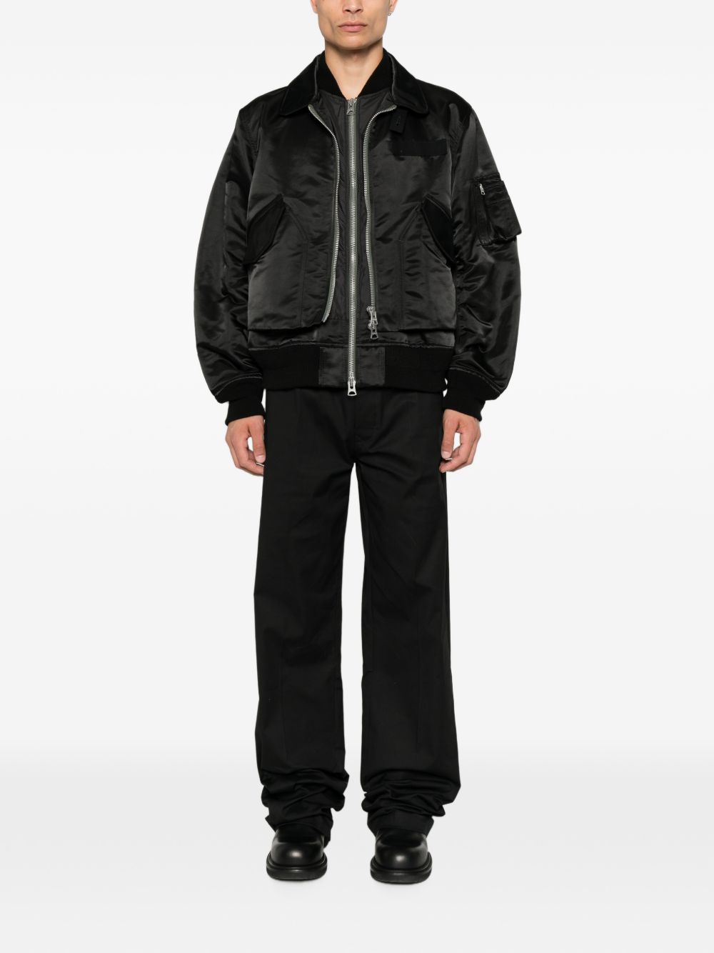 26-04039M001BLACK SACAI
