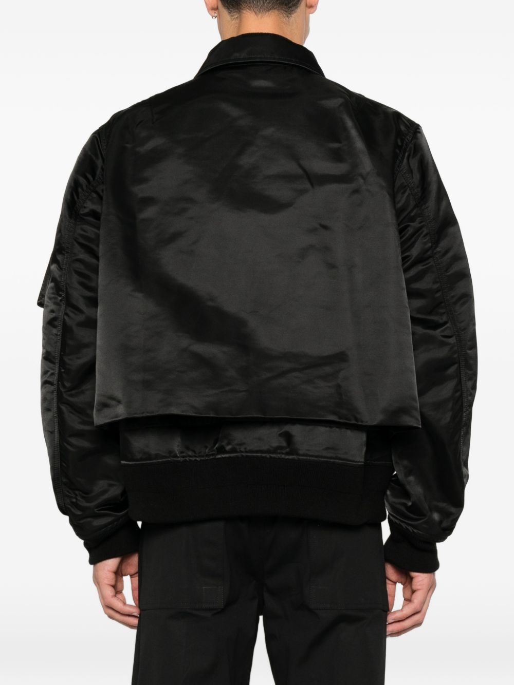 26-04039M001BLACK SACAI