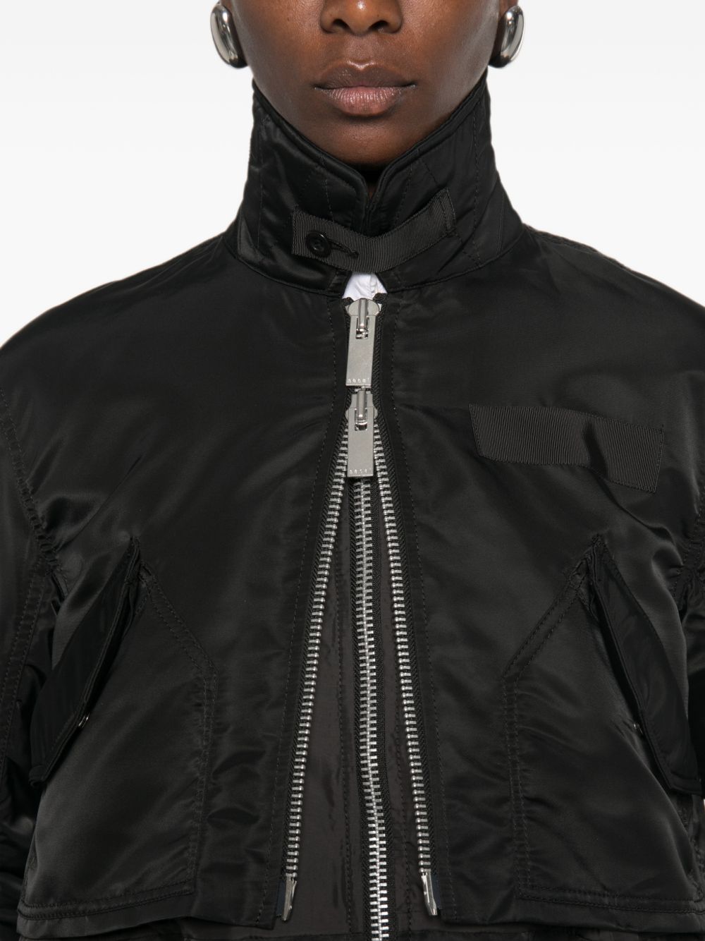 26-08582001BLACK SACAI