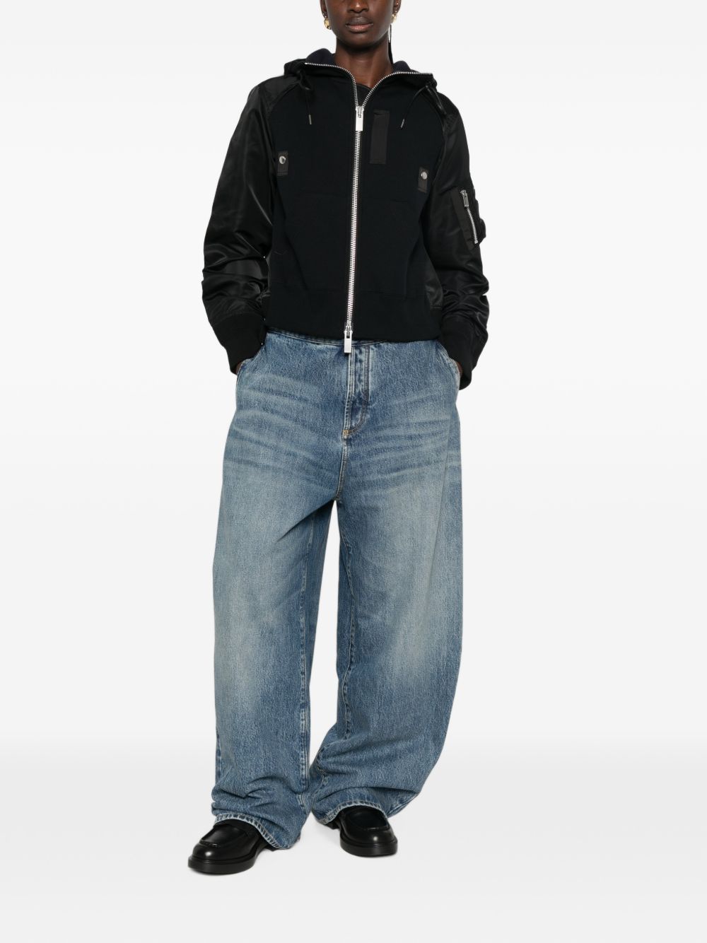 26-08680001BLACK SACAI