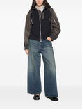 Carica l'immagine nel visualizzatore della galleria, 26-08680233NAVY×D/KHAKI SACAI
