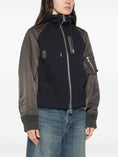 Carica l'immagine nel visualizzatore della galleria, 26-08680233NAVY×D/KHAKI SACAI
