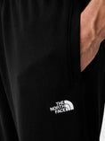 Carica l'immagine nel visualizzatore della galleria, NF0A8FDFJK31TNF BLACK THE NORTH FACE
