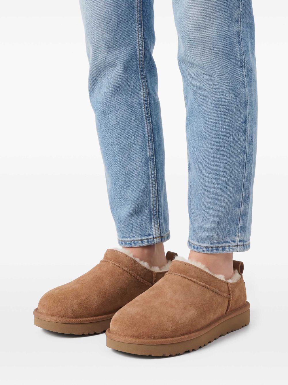 1173891CHECHESTNUT UGG