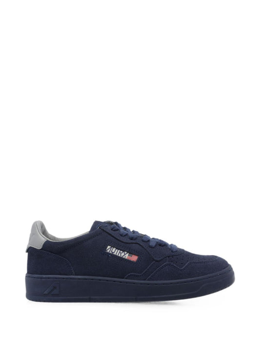 Sneakers basse Medalist con pannelli traforati<BR/><BR/><BR/> 