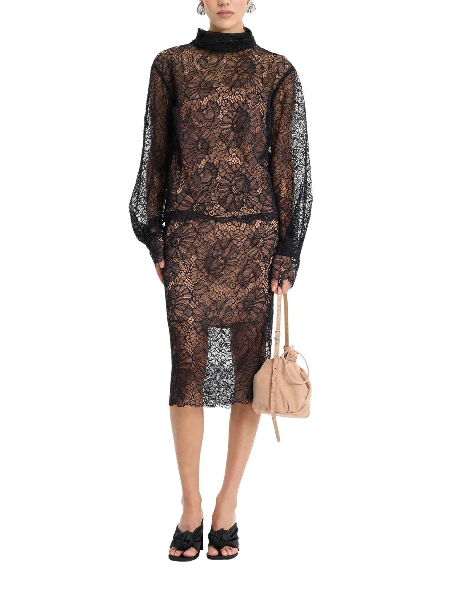 Blusa a maniche lunghe con pizzo 