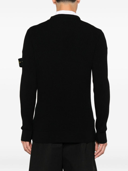Maglione a coste con applicazione 