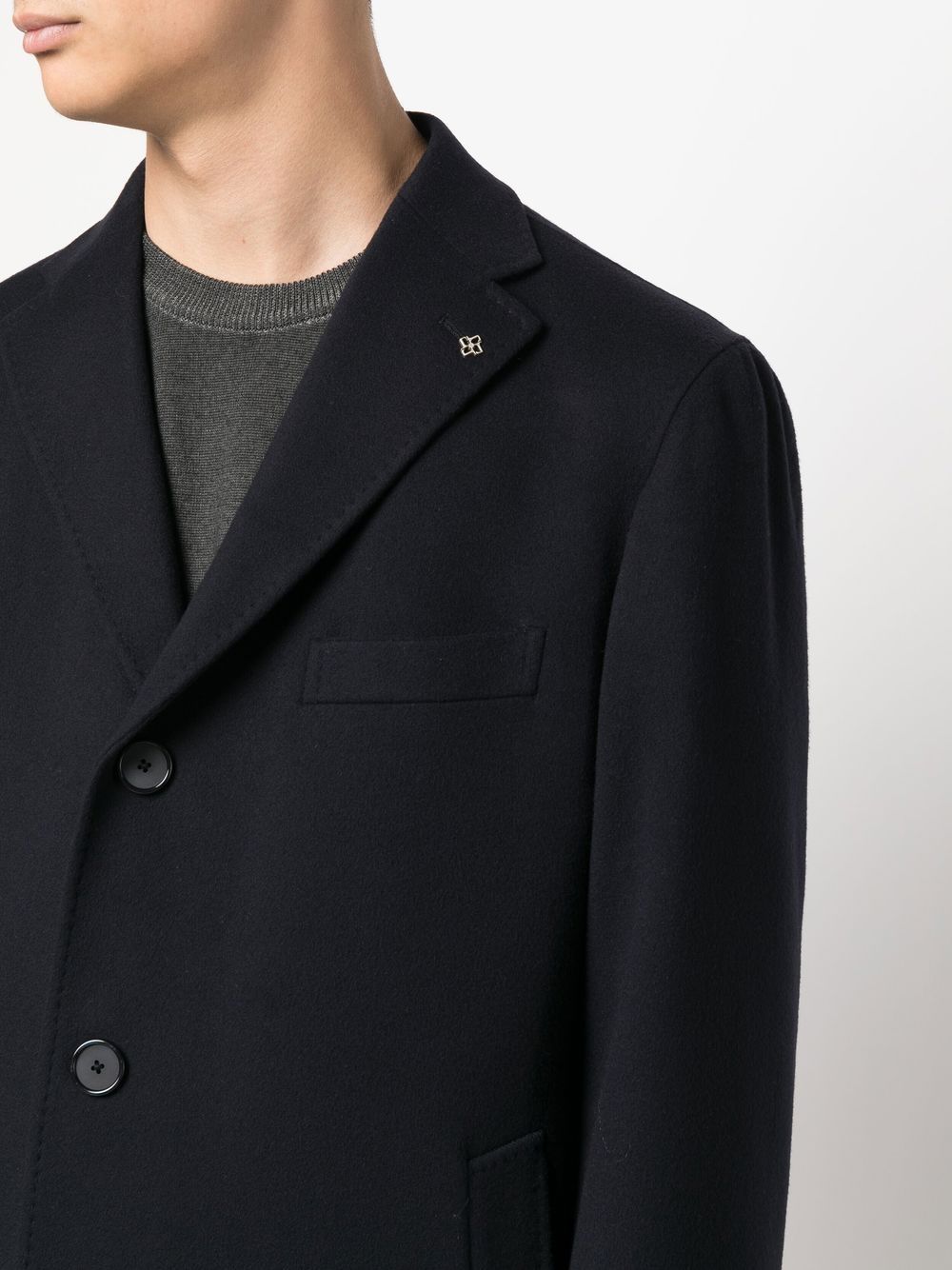Tailored single-breasted coat