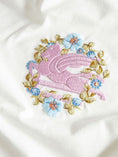 Load image into Gallery viewer, T-shirt with Pegasus embroidery
